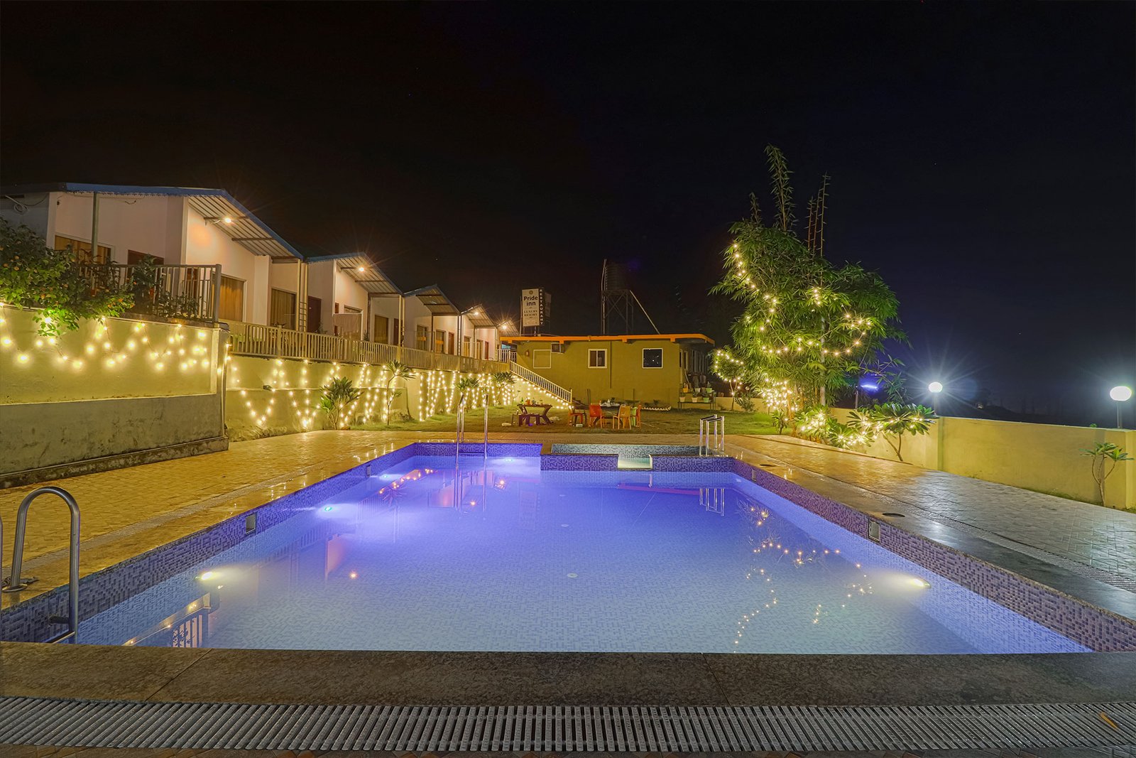 pride-inn-luxery-11