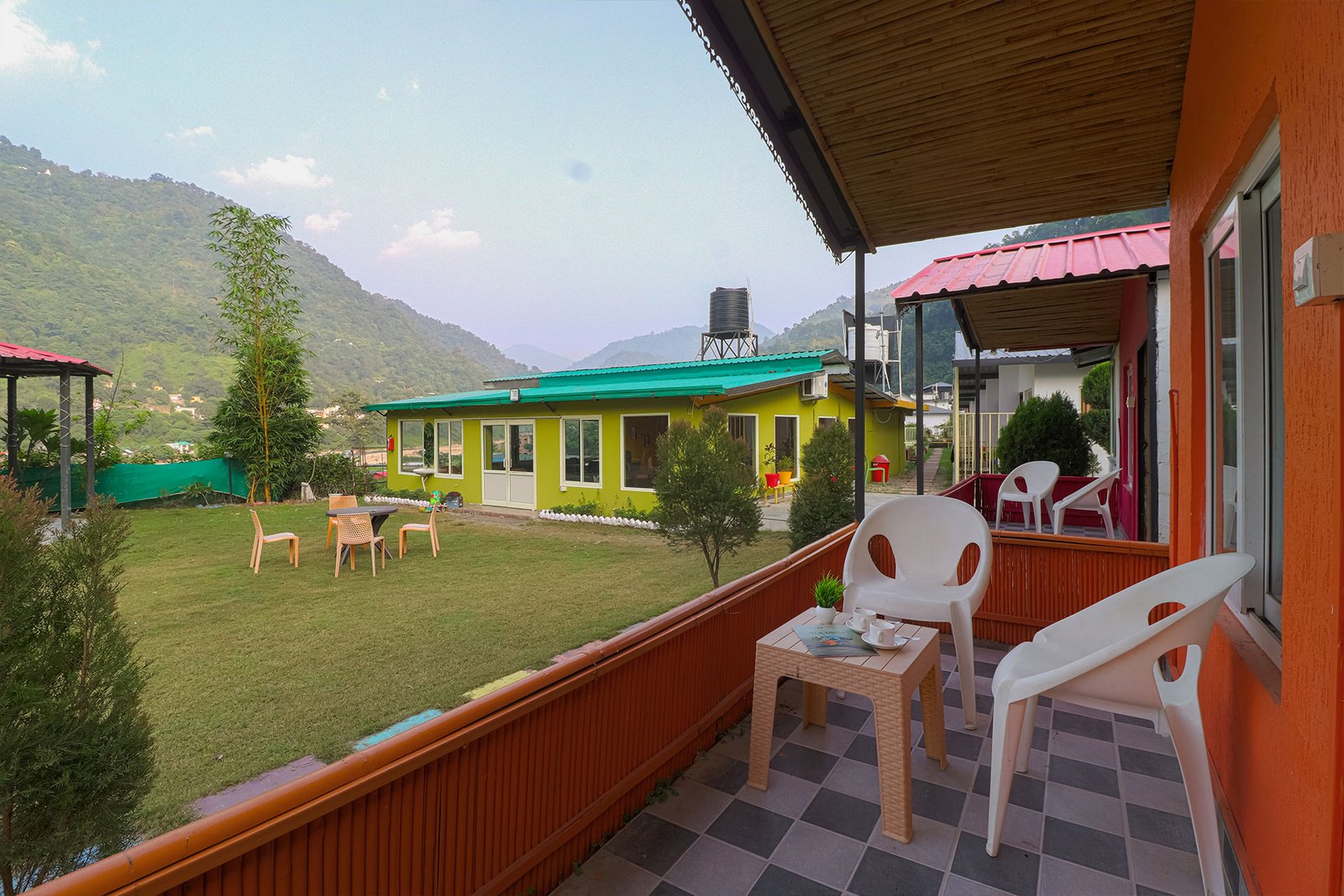 pride-inn-luxery-4