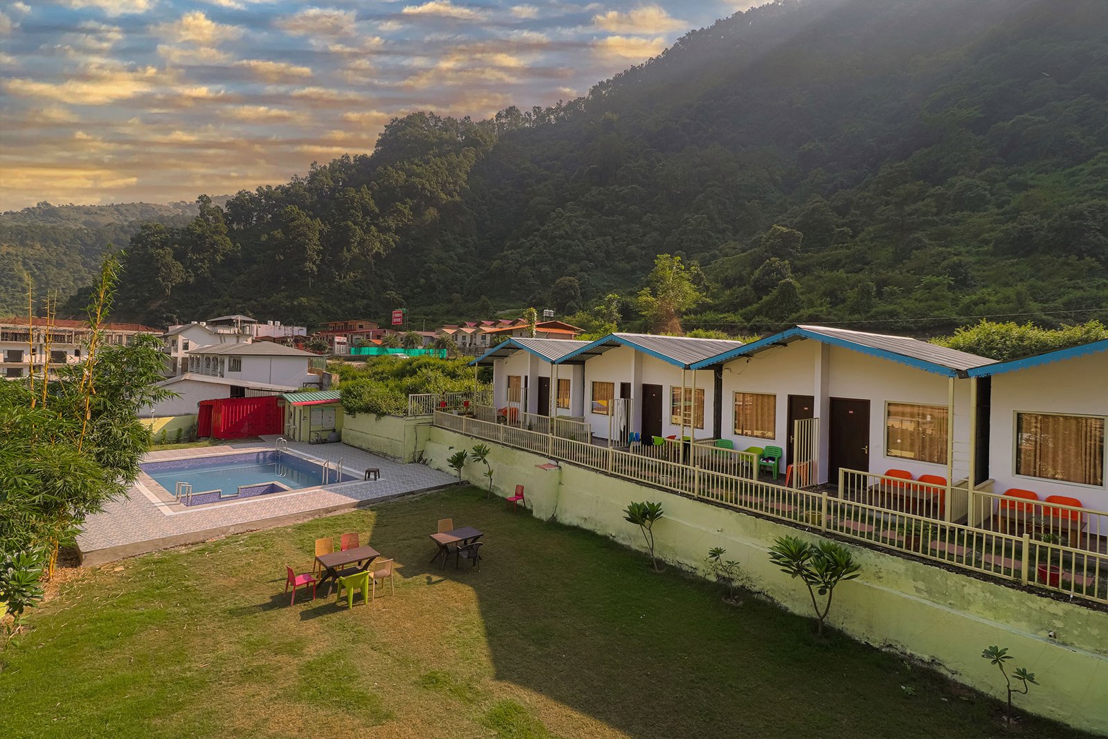pride-inn-luxery-9